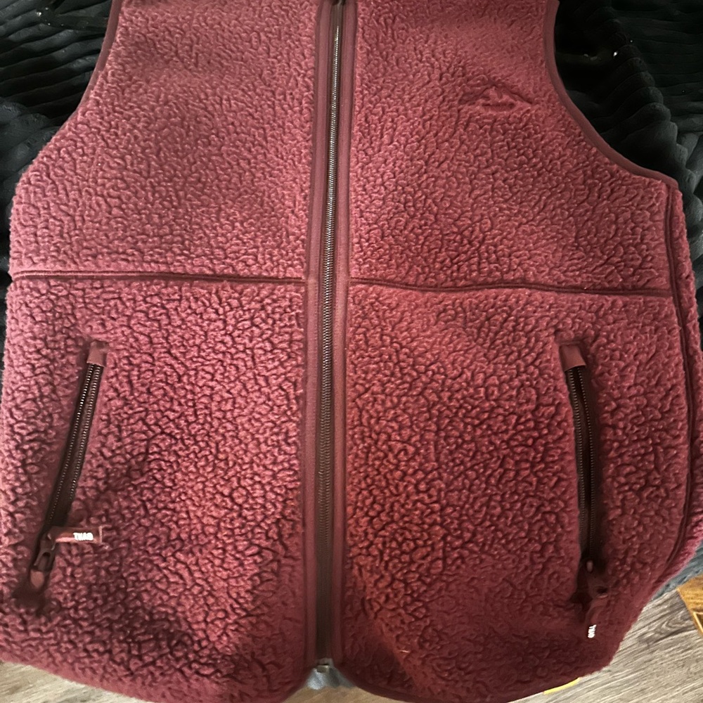 Cozy Burgundy Aritzia Sherpa Zip Vest